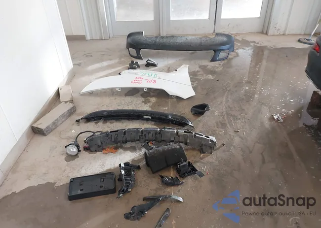 1C4PJMLX9JD549332: 44012323