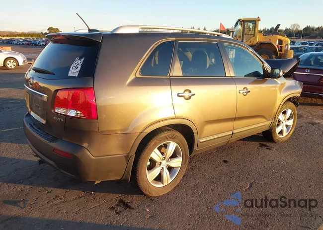 5XYKUDA2XDG321869: 44012339