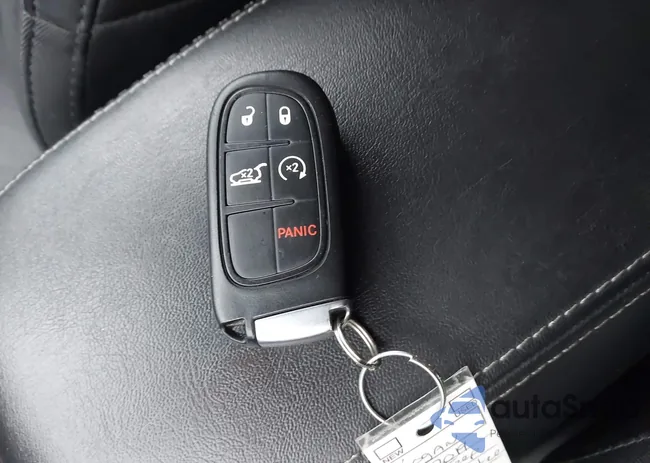 1C4PJMDXXKD119017: 44012556