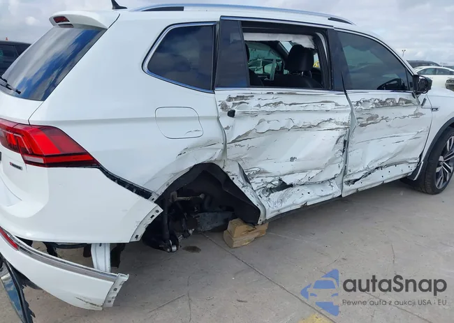 3VV4B7AX4LM178786: 44012586