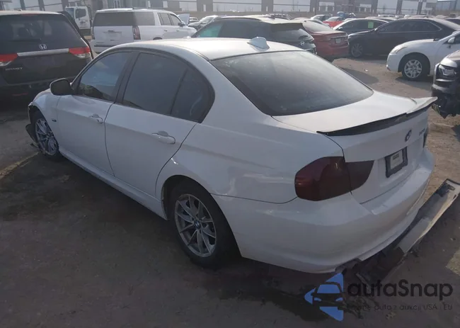 WBAPH7G54ANM48762: 44012597