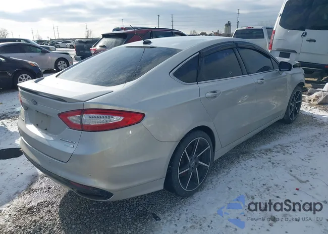 3FA6P0K9XER304905: 44013656