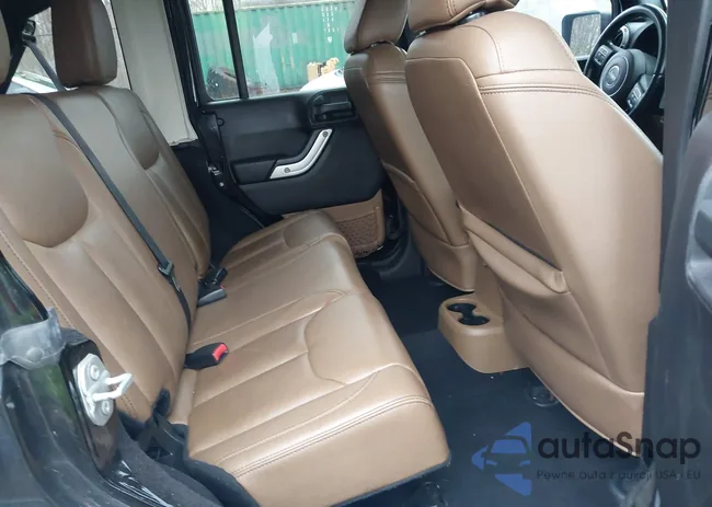 1C4BJWFG6FL769414: 44013717