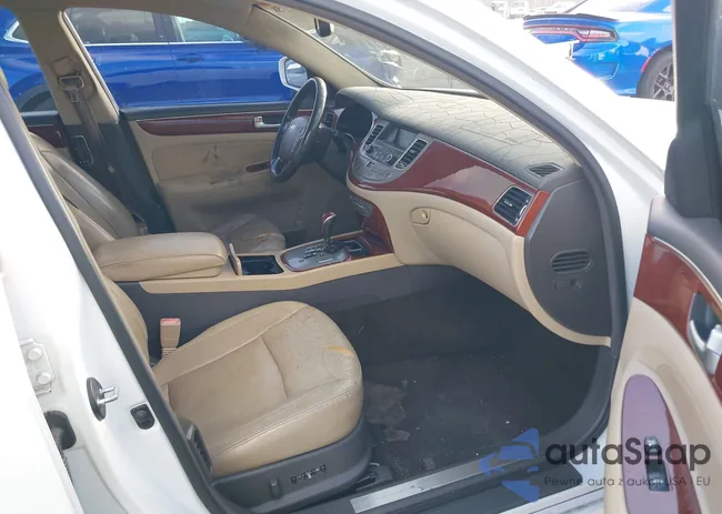 KMHGC4DD8CU175826: 44013758