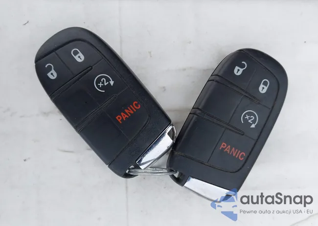 3C4NJDCB4KT596419: 44013798