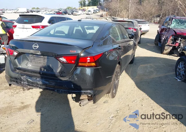 1N4BL4CV7RN394164: 44013835