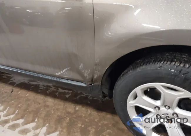 2FMDK4JC5EBB45810: 44013858