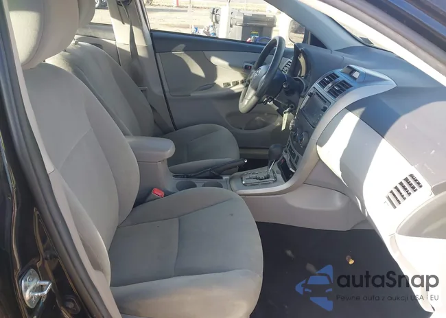 2T1BU4EE4DC978148: 44013898