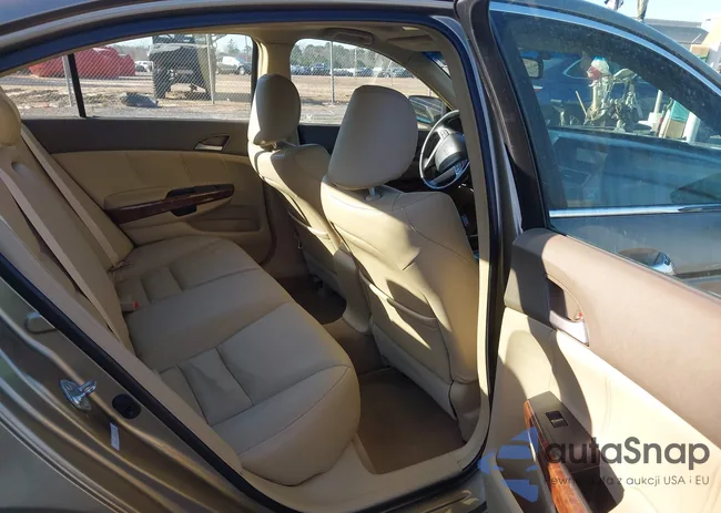 1HGCP36818A053062: 44013950