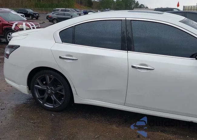 1N4AA5AP4EC465502: 44013997