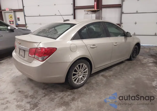 1G1PJ5SB3G7155174: 44014107