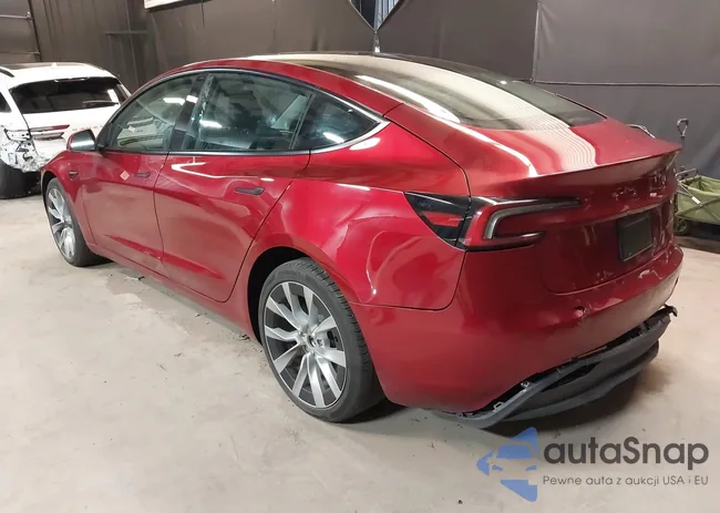 5YJ3E1EB2RF811148: 44014170