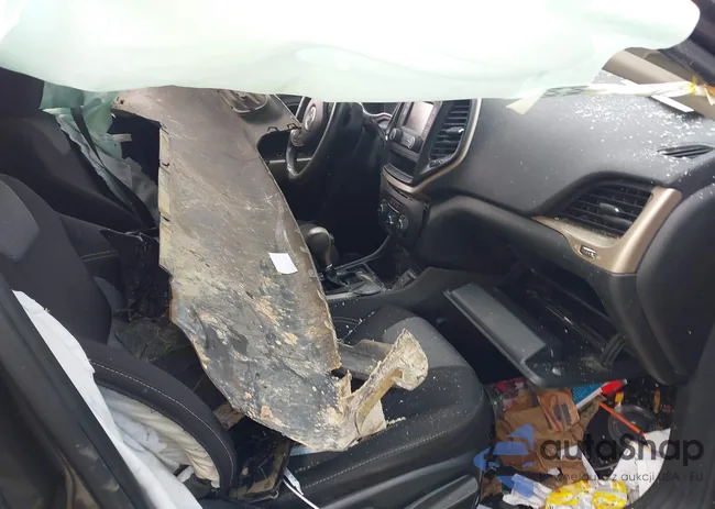 1C4PJLAB7HW666925: 44014220