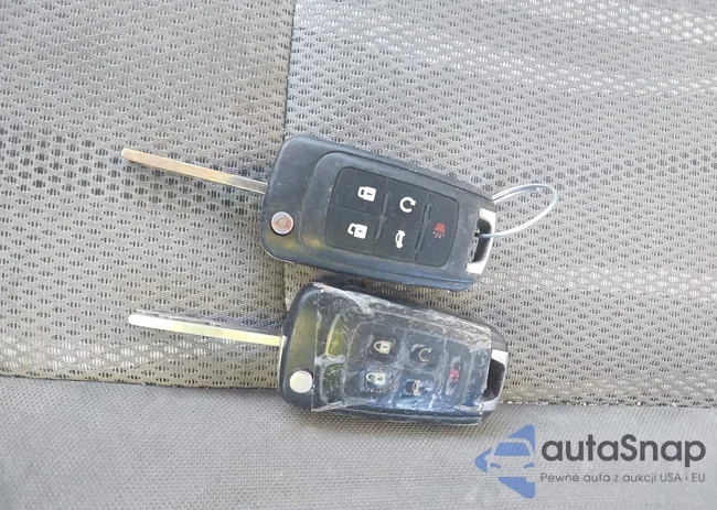 1G1JC5SH2F4144638: 44013302