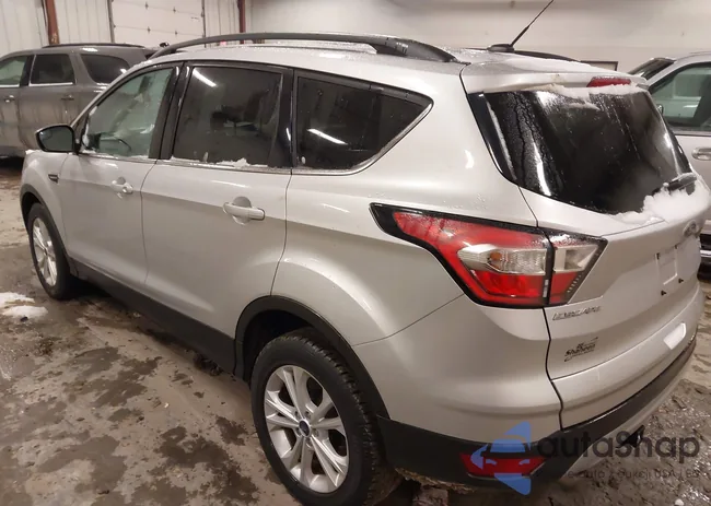 1FMCU0GD8HUE59190: 44013327