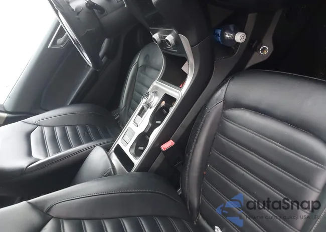 2FMPK4J93PBA18428: 44013340