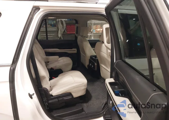 1FMJK1MT0KEA10490: 44013418