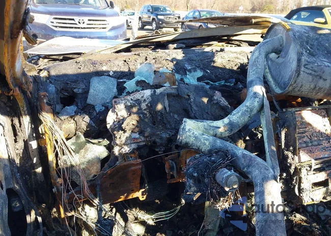 19UUA66216A033460: 44013490