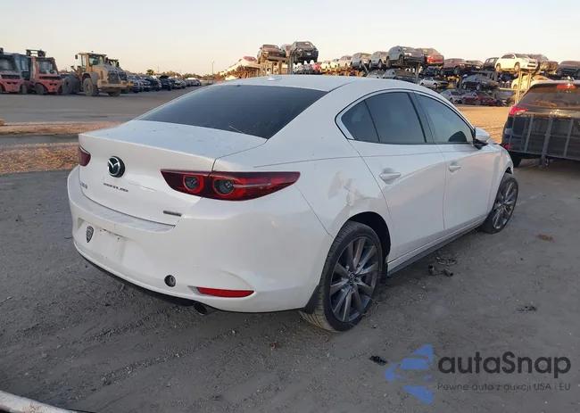 3MZBPAEM5KM104521: 44013636