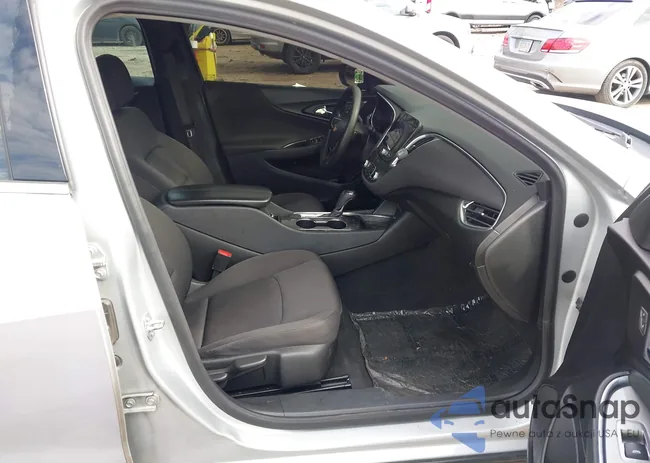 1G1ZD5ST0LF103641: 44014726