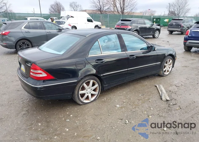 WDBRF84J13F428781: 44014845