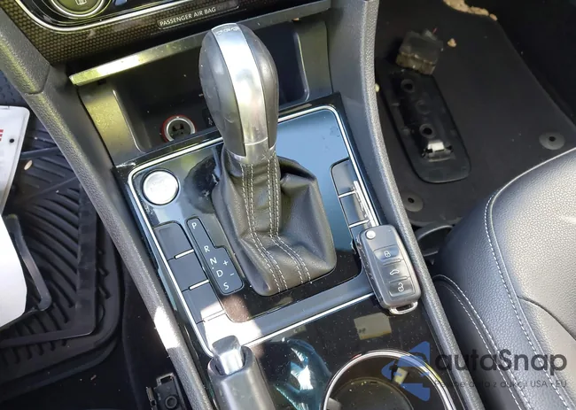 1VWJM7A3XJC035779: 44014883