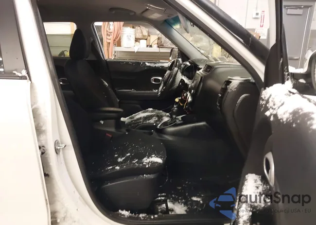 KNDJN2A20F7168111: 44014927