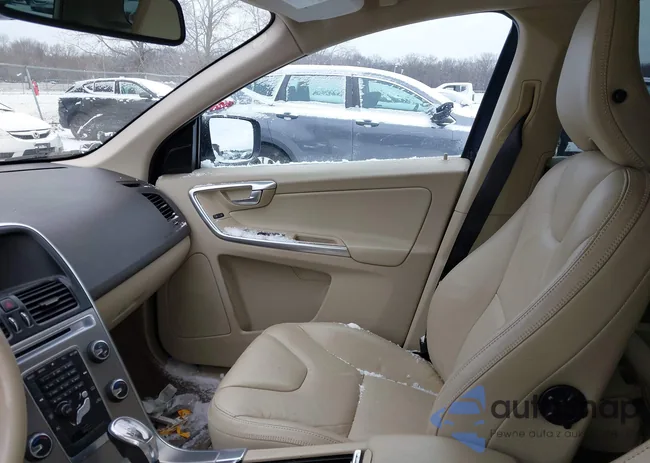 YV4902DZ5D2420766: 44014972