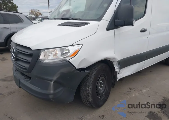 W1Y4KBHY5ST202444: 44014979