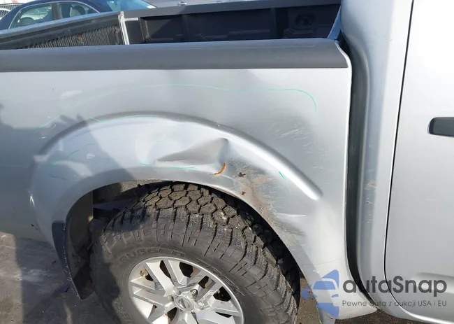 1N6AD0EV5KN777953: 44015099