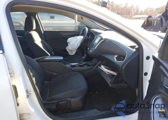 1G1ZE5ST4GF265291: 44015143