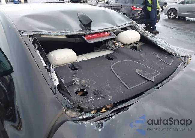 1G6DJ5RKXN0117837: 44015204