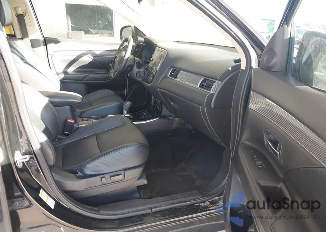 JA4AD3A33KZ027673: 44014308