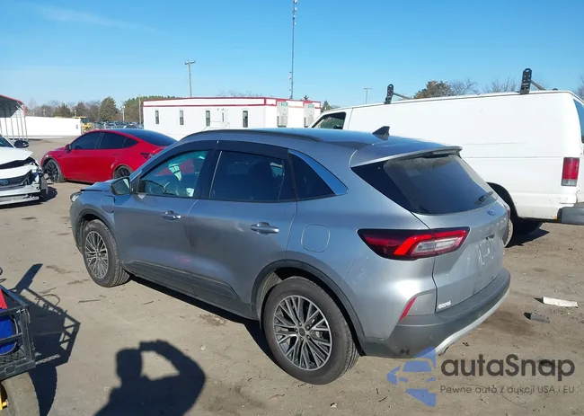 1FMCU0E18PUB41948: 44014319