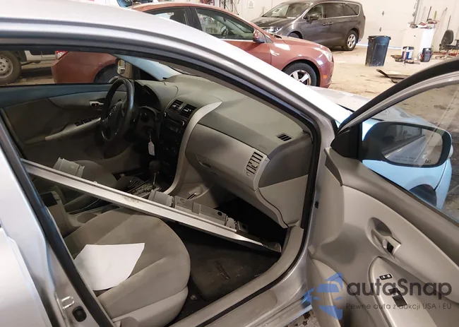 2T1BU4EE2AC515985: 44014444