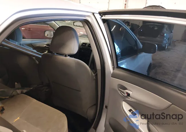 2T1BU4EE2AC515985: 44014444