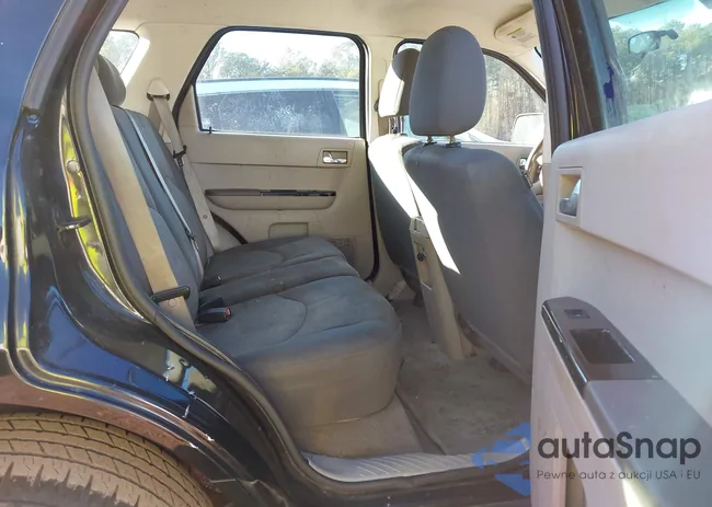 4F2CZ02Z08KM23496: 44015705