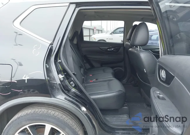 JN8AT2MV7JW345025: 44015791