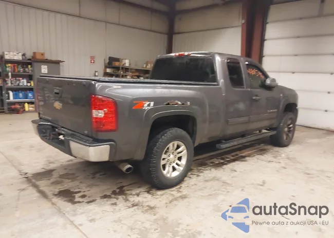 1GCSKSE36AZ160821: 44015794