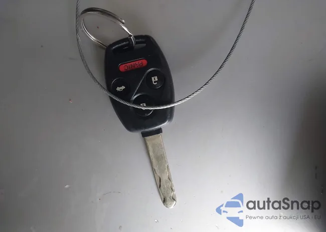 1HGCP2F86CA136084: 44015795