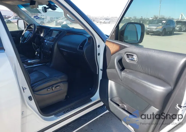 JN8AZ2NF8E9555482: 44015814