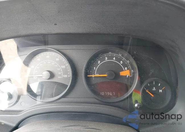 1C4NJCBA9ED818109: 44015852