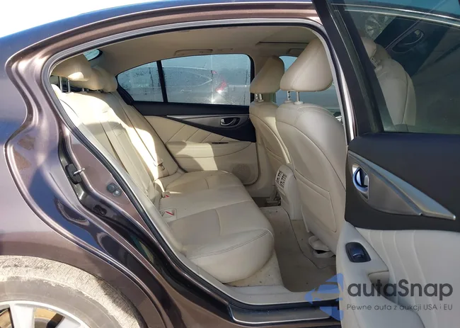 JN1BV7AR0FM393065: 44015860