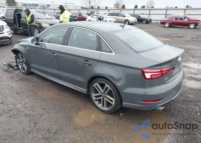 WAUJ8GFF8H1047670: 44015924