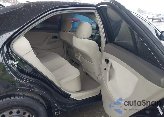 4T4BF3EK6BR161923: 44015932