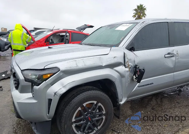 3TMKB5FN0RM000710: 44015959