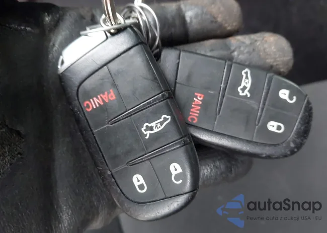 2C3CDZAGXGH351929: 44015977