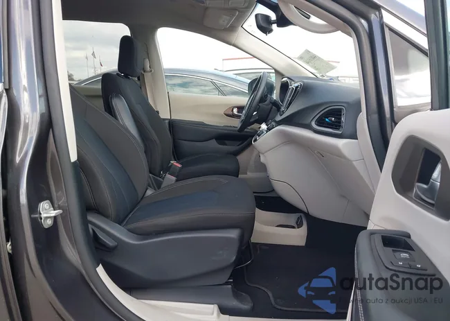 2C4RC1CG7PR610765: 44016146