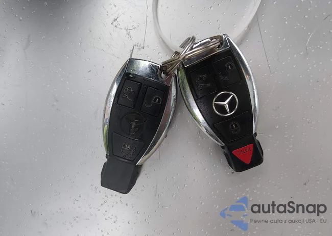 WDDGF4HB8CA636177: 44016148