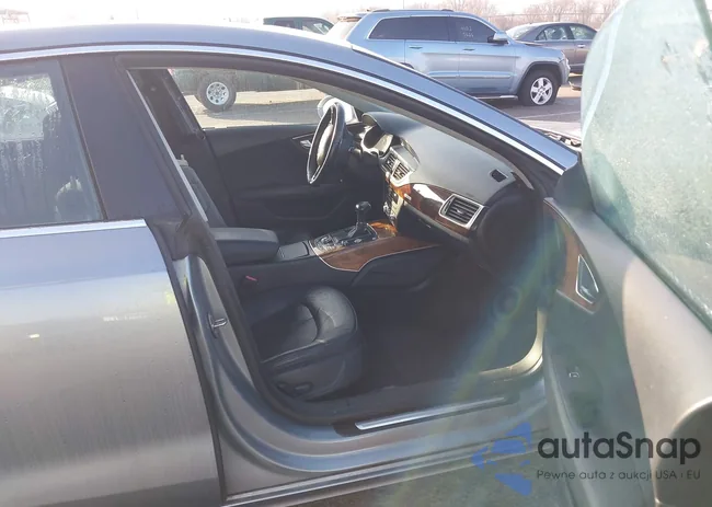 WAUSGAFC2CN002705: 44016156